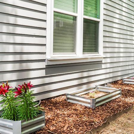 Villa Bright + New - Fire Pit - Hammock - 3 Bd Raleigh Exterior foto