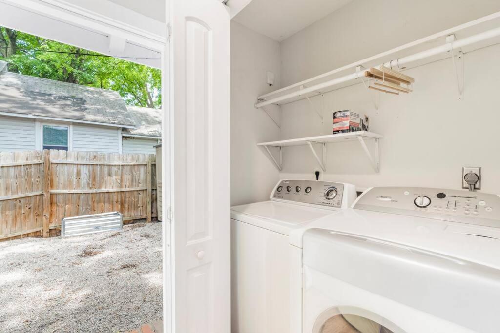 Villa Bright + New - Fire Pit - Hammock - 3 Bd Raleigh Exterior foto