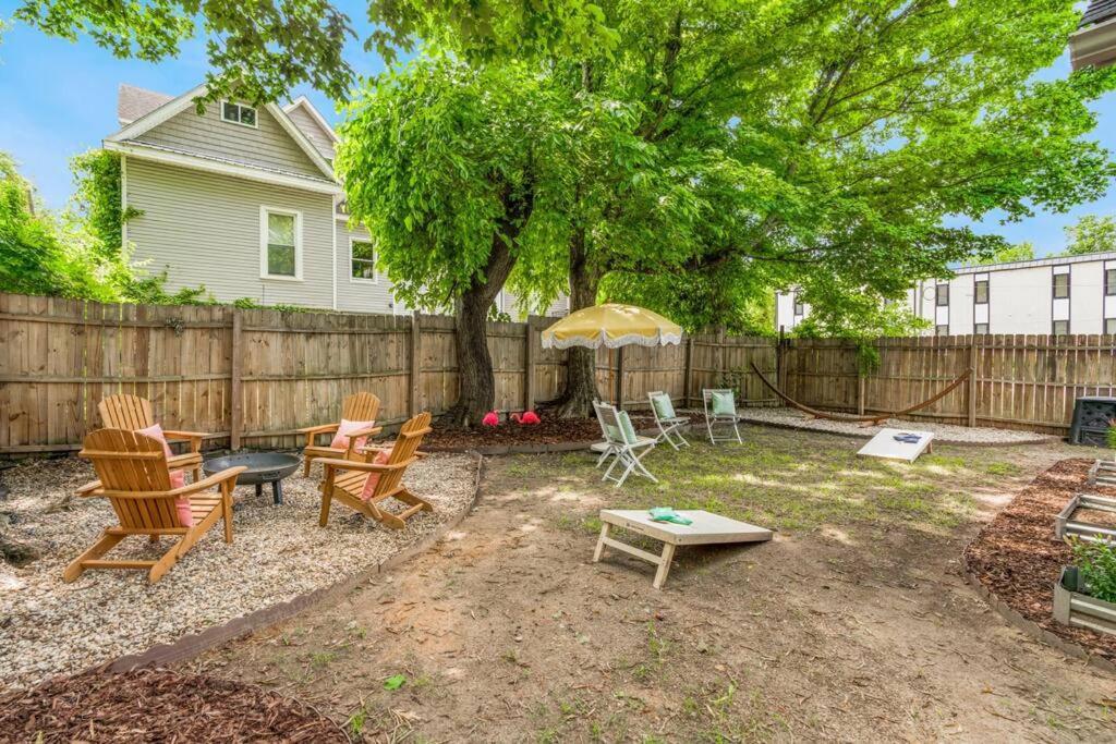 Villa Bright + New - Fire Pit - Hammock - 3 Bd Raleigh Exterior foto